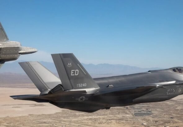 US Air Force Plans 1,000 Wingman Drones to Operate with Advanced Fighter Jets