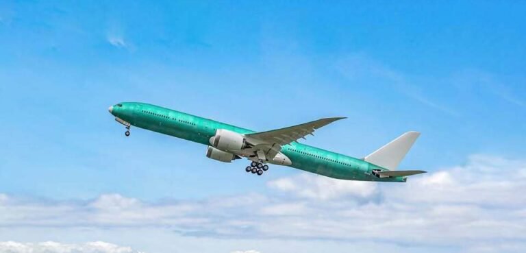 Boeing Tests First Production 777-9 with 11-Hour Polar Flight