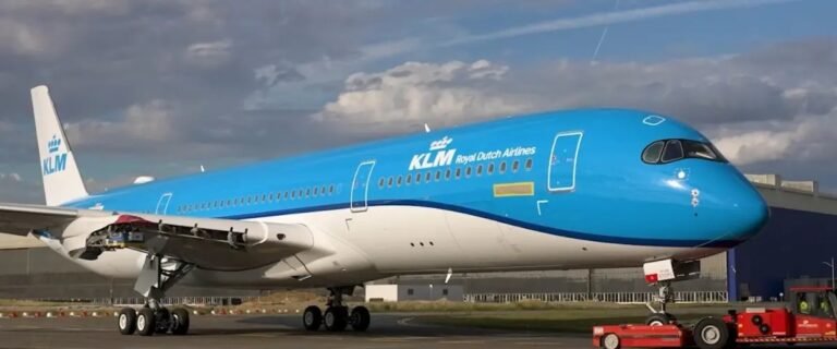 KLM Names Its First Airbus A350-900 After Iconic Rembrandt Artwork