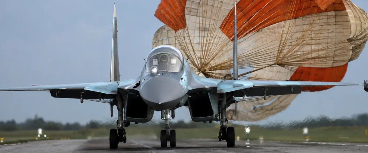Why Russian fighter jets use landing parachutes compared to US jets