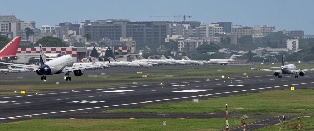 Air India Flights Avert Potential Runway Collision at Mumbai Airport Due to Swift ATC Action